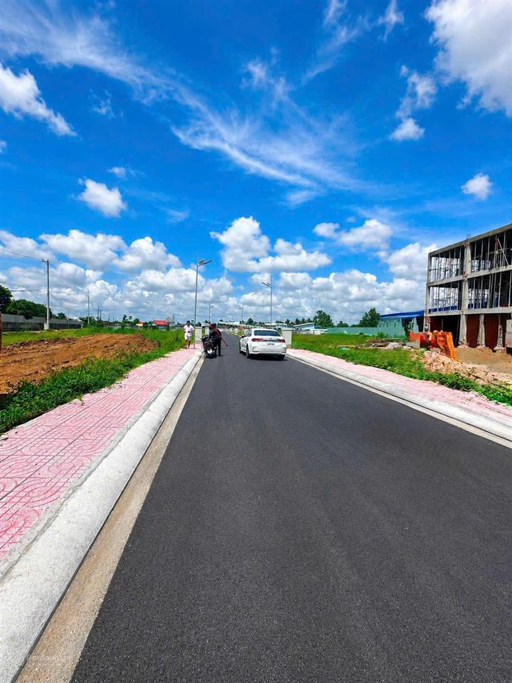 Đất mt hoàng phan thái, ngay trung tâm hành chính bình chánh, 80m², giá 2,4 tỷ, shr