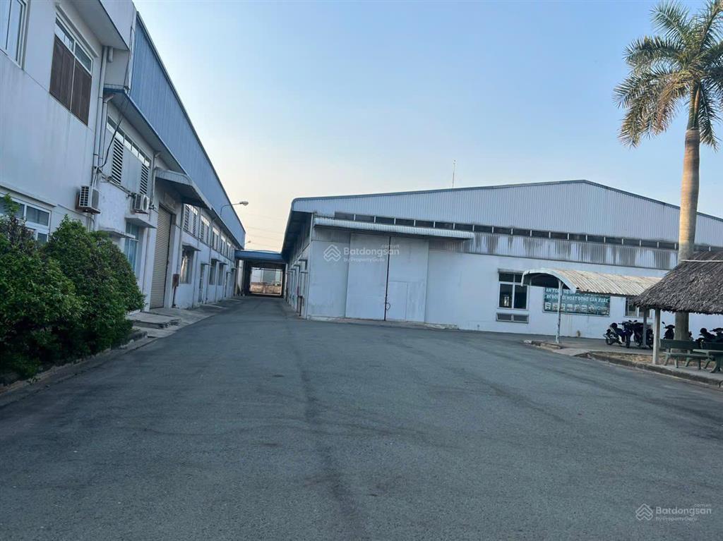 Bán nhà xưởng 8.700m² trên khuôn viên 12.000m² pháp lý đầy đủ, có hệ thống xử lý nước thải