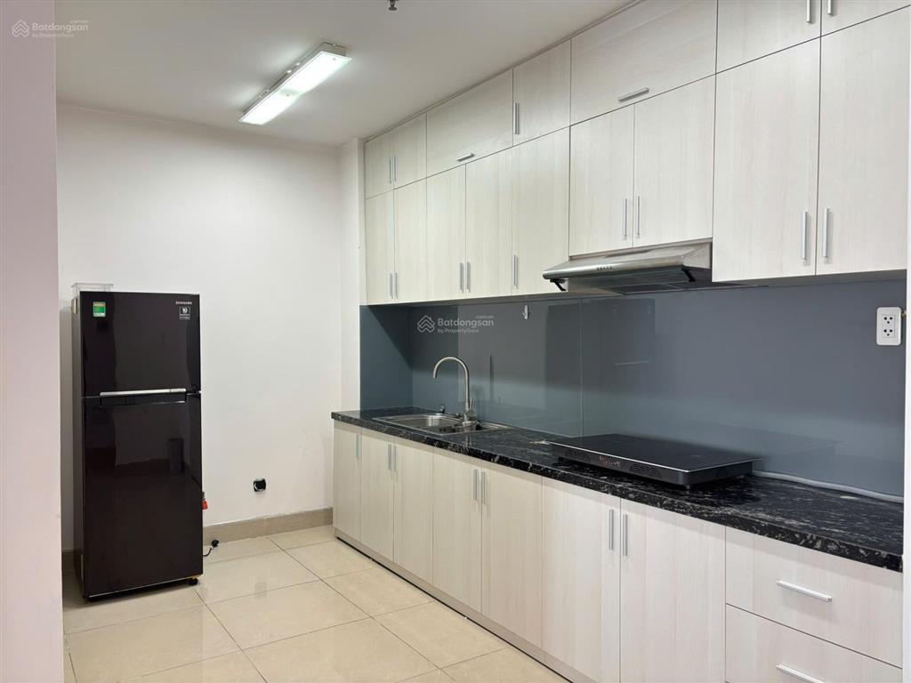 Bán nhanh charmplaza 3pn2wc giá 2,35 tỷ, nhà sẵn dọn vào ở luôn. gần ngã tư 550 vincom plaza dĩ an