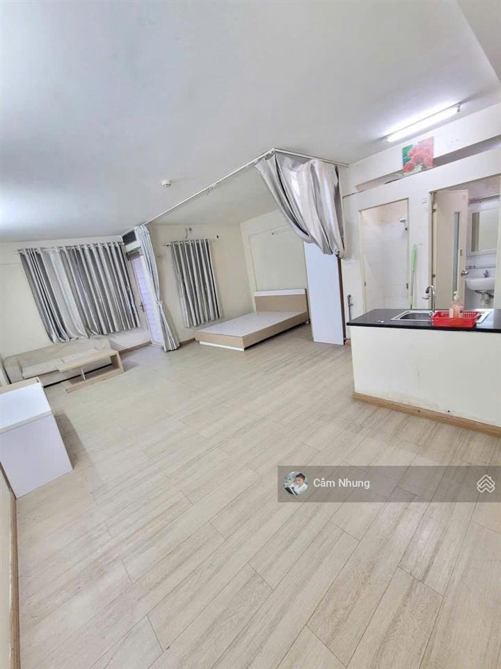 Gấp bán ngay căn hộ tầng 2 nhà rộng và đẹp như hình, giá 1tỷ139, 0908 002 ***