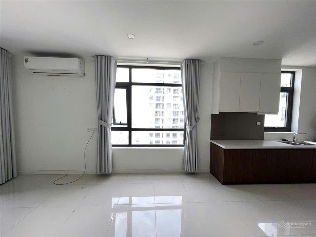 Cần bán căn hộ officetel central premium số 854 tạ quang bửu, p5, q8. dt 44m2, giá 2.9 tỷ chốt