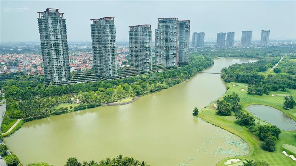 Bán căn 2 ngủ 77m toà lake1 view sân golf giá 5 tỷ 0925 988 ***