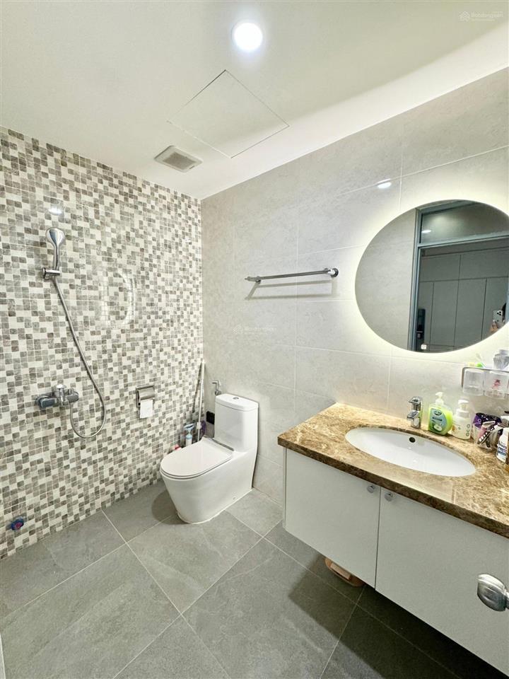 Bán chung cư siêu rẻ tòa 17t đô thị trung hòa nhân chính, 9,6 tỷ, 151m2, 3 phòng ngủ