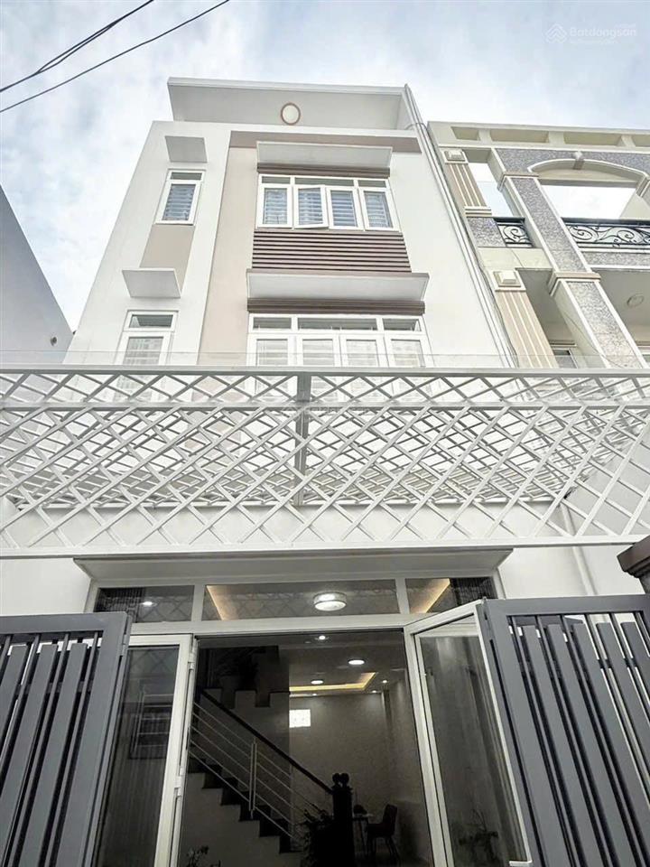 Nhà 4 tầng 4pn, sân thượng, hẻm xe hơi, sổ hồng hoàn công