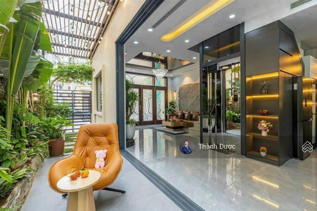 Đuối tài chính bán gấp biệt thự sao biển xẻ khe 84,5m2 kinh doanh tốt, cạnh chung cư
