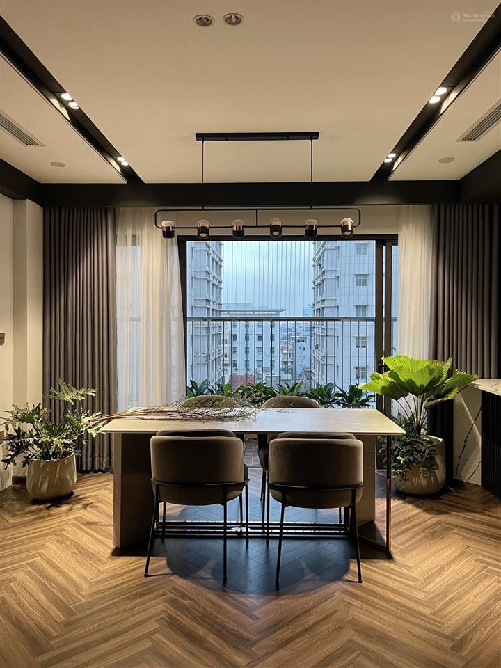 Chính chủ bán căn hộ 3pn dt 128m2 chung cư chelsea park trung kính, giá 10 tỷ, 0932 392 ***
