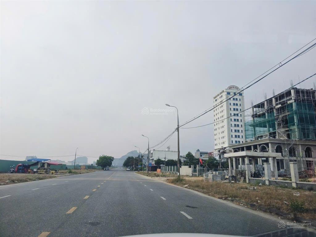 Chỉ 30 tỷ, bán nhanh lô góc 2mt vip siêu hiếm đường nguyễn khắc viện ngay cổng bãi biển sơn thuỷ
