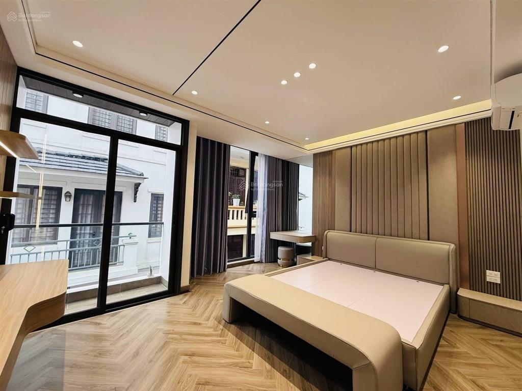 Bán nhà 6 tầng thang máy phố đào tấn dt 75m2 cách mặt phố 20m, nhà mới ở ngay