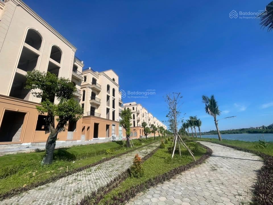 10 tỷ full giá cả nhà và đất 74m2 xây 4 tầng tại phú thị gia lâm