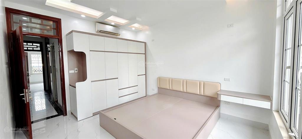 Lô góc 3 thoáng nhà mới ở ngay 15 m ra chợ / 56 m2 6 tầng thang máy mt 4.1 17,5 tỷ