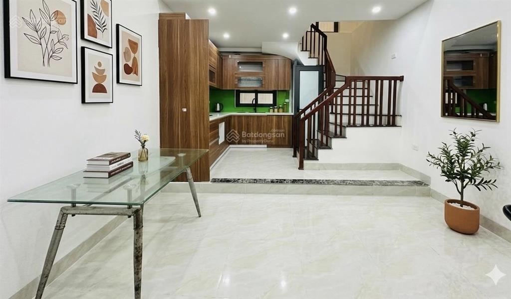 Khó có căn t2 trung phụng, xã đàn 40m25 tầng nở hậu nhà nhìn ra phố giá chỉ 7.88 tỷ còn bớt.