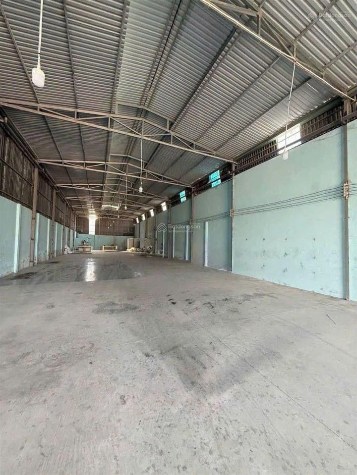 Chính chủ bán nhà xưởng 500m2 khu vực nguyễn văn bứa