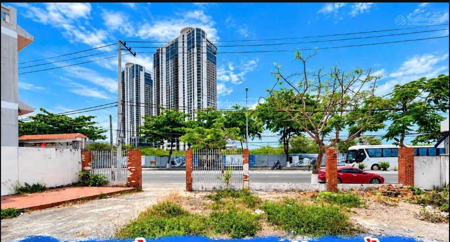 Chính chủ gửi bán đất mặt tiền phạm văn đồng, p. bắc nha trang 392,3m2. ngang 20m8. giá đầu tư