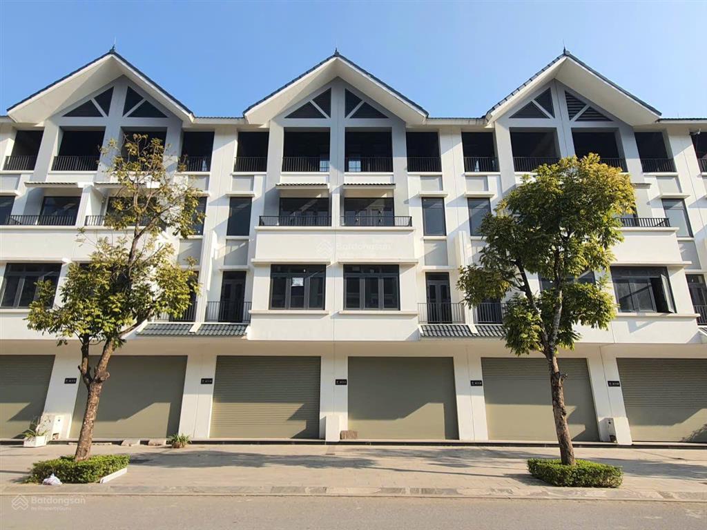 Bán liền kề hướng đông nam khu đông dương dự án hinode royal park. dt 100m2 giá 13,5 tỷ. 0966 761 ***