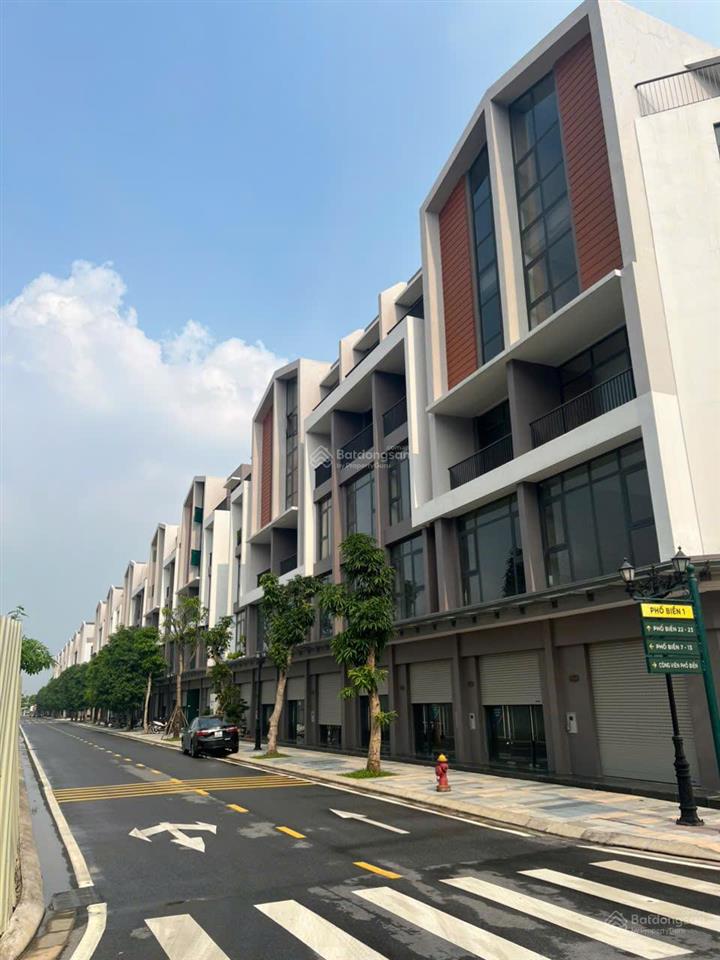 Bán gấp shophouse đối diện 35 tòa chung cư mik vinhomes ocean park 3 nhỉnh 8 tỷ