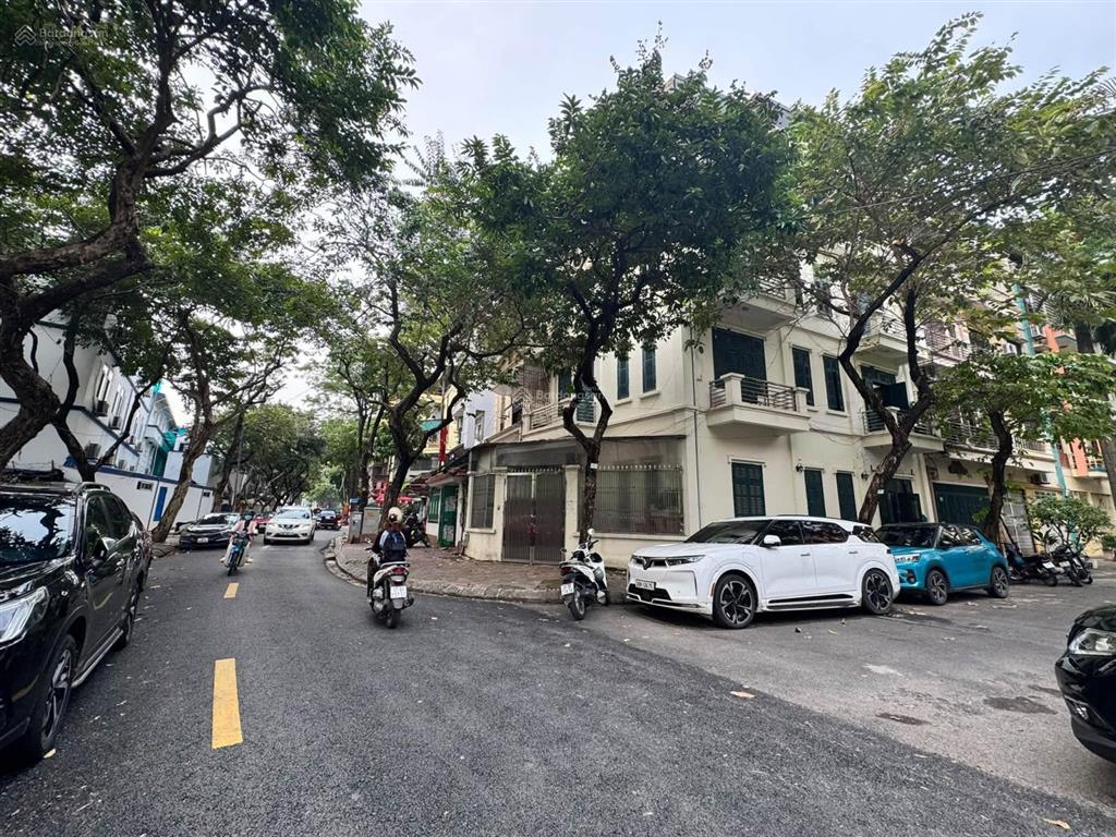 Bán nhà kđt trung yên lô góc hiếm nhà bán kinh doanh tốt vỉa hè rộng