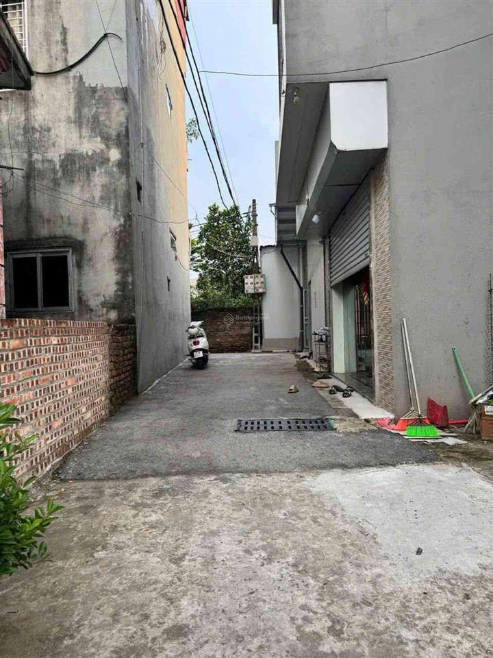 Hiếm nhất khu vực, có 1 không 2, ô tô đỗ cổng, gần cầu thanh trì, hàng xóm vinhomes, giá quá hợp lý