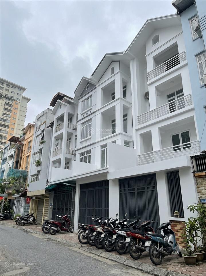 Bán liền kề văn quán 109m 5 tầng ô tô tránh giá hơn 22 tỷ