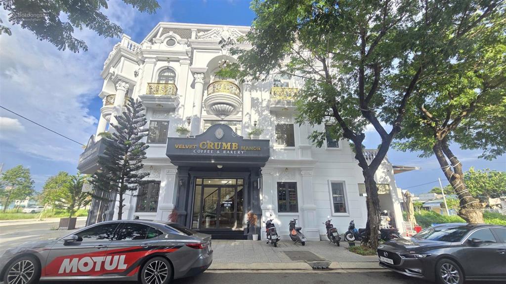 Bán biệt thự cafe đang kinh doanh tại cây quéo long điền brvt !! ngộp.