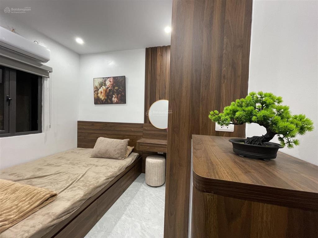 Gia đình cần bán nhà phố lò đúc hai bà trưng 40m/5 tầng thang máy, đầy đủ nội thất chỉ việc về ở