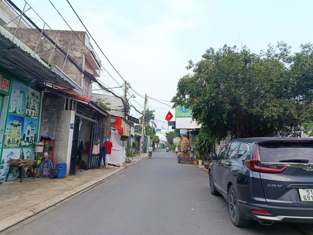 Bán 2 lô đất liền kề 180m² full thổ cư đường 610m, gần chợ đông thạnh q12 tphcm giá chỉ 3.x tỷ
