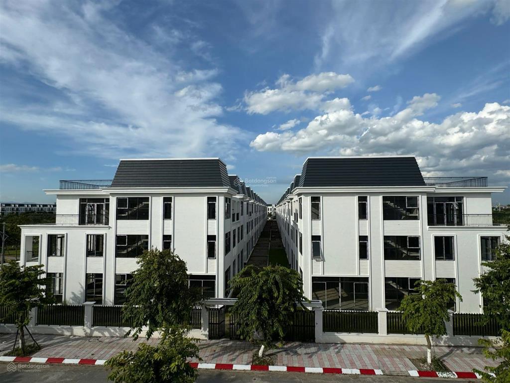Rẻ hơn thị trường 15% đón đầu sóng sun group quỹ căn đẹp giá rẻ hud mê linh. 0903 270 *** zalo