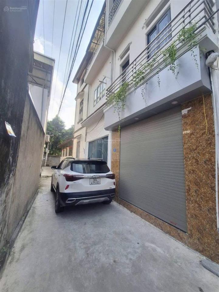 Bán nhà 3 tầng gần 40m2 tại giai lạc quang minh ô tô vào tận cửa nội thất đầy đủ về ở ngay.