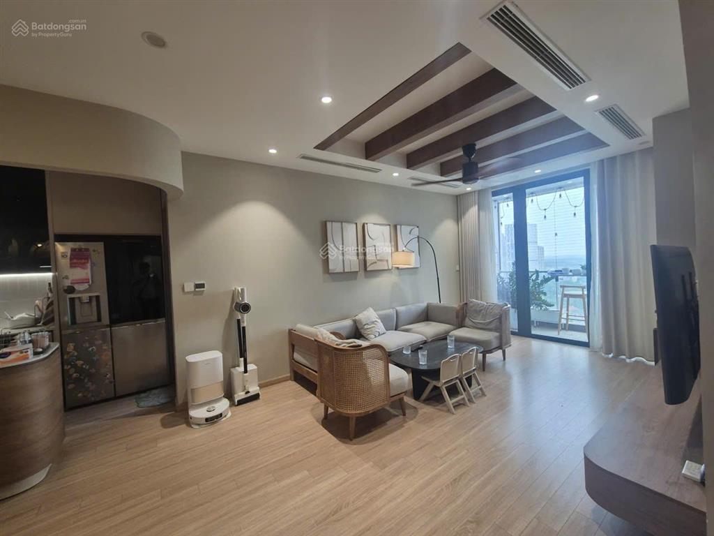 Hiếm có căn 161m2, giá 17 tỷ, tầng trung, bc đông nam mát mẻ. 0343,202.831
