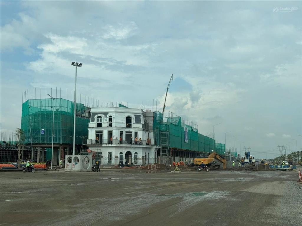 Vinhomes sài gòn park nhà phố giá chỉ 6 tỷ diện tích 60m2, 0355 678 *** em tâm