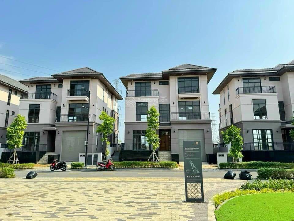 Bán dinh thự zeitgeist mặt tiền sông 600m2, hầm + ô thang máy riêng giá cực tốt