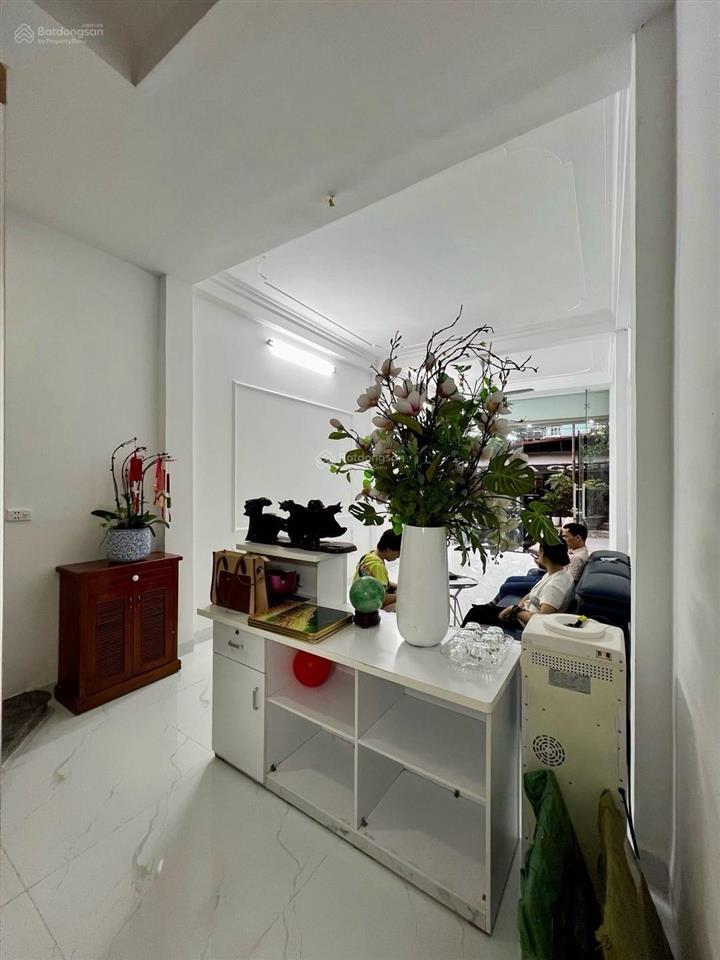 Bán nhà phân lô giãn dân mỗ lao, hà đông 38m2 x 5t vỉa hè, ô tô tránh, cạnh hồ kinh doanh tốt