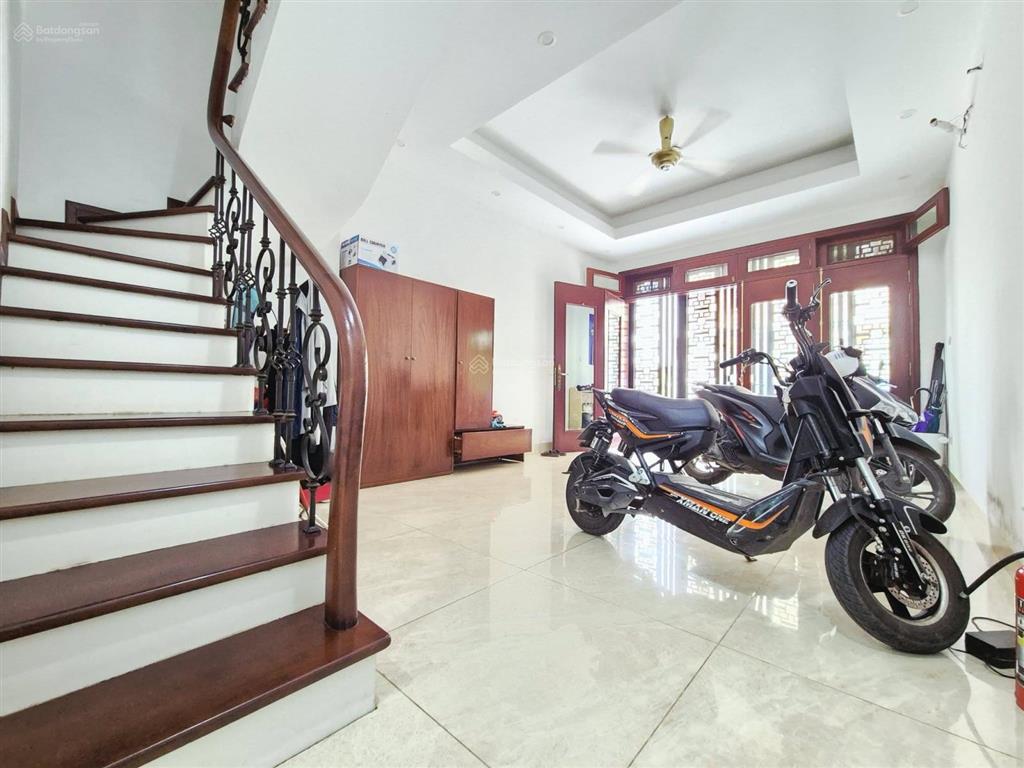 Chính chủ gửi bán gấp nhà 68m2x6 tầng, thang máy, thoáng sángở sướng, gần hồ văn quánkđt văn quán
