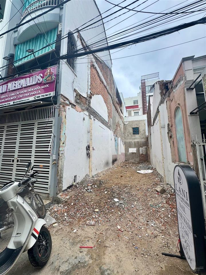 Bán đất hẻm ô tô 6m đường biệt thự trung tâm nha trang giá 10 tỷ 800