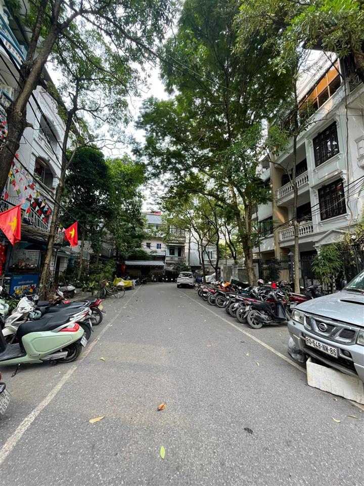 Liền kề 20 trương định hbt, diện tích 66m2 mặt tiền 5m, phân lô vỉa hè ô tô tránh, chỉ 22 tỷ