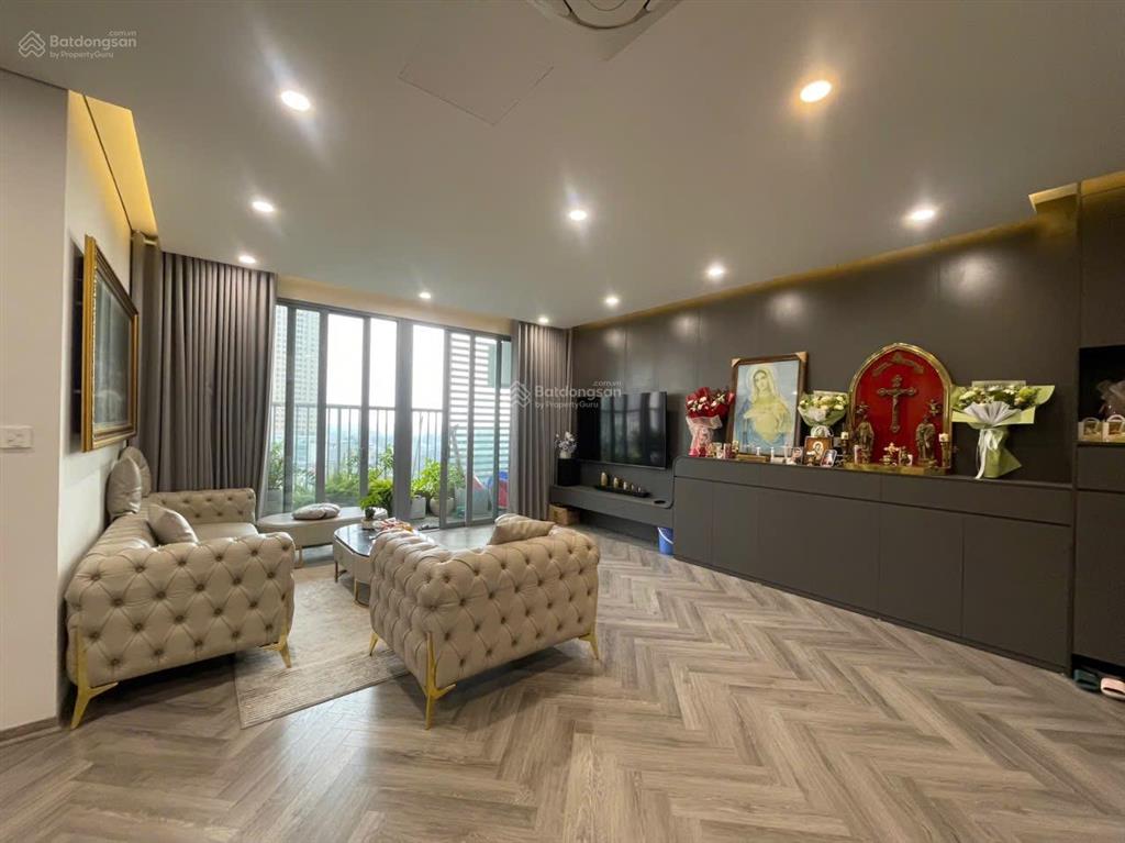 Chính chủ bán căn 3ngủ toà thiên niên kỷ hà đông, dt 100m, sẵn sổ, full nội thất, giá 6.9 tỷ