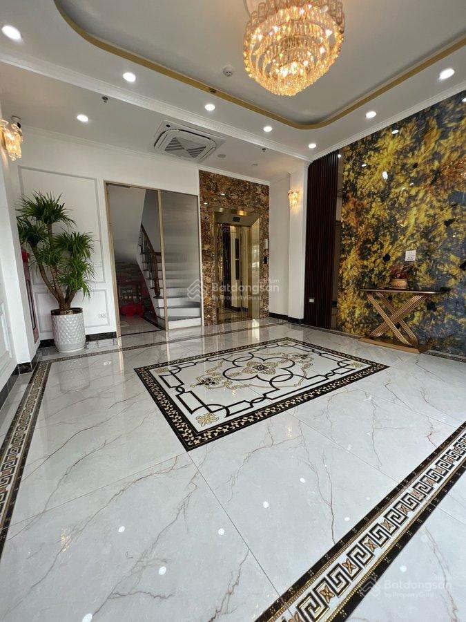 Siêu phẩm mặt phố bạch mai, mặt tiền 5.5m, 45m2 vỉa hè đá bóng, 28 tỷ