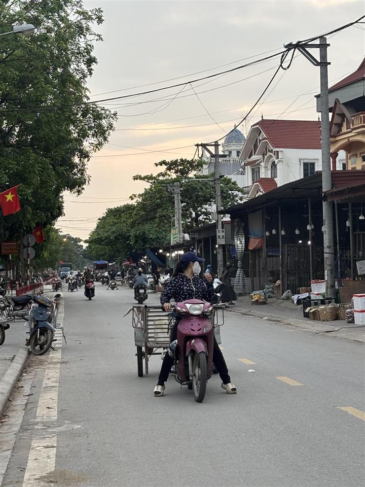 Bán đất thôn do hạ, tiền phong, mê linh. dt 78m2 mt 4,1m giá 4,3 tỷ, đường 4m, vị trí đắc địa