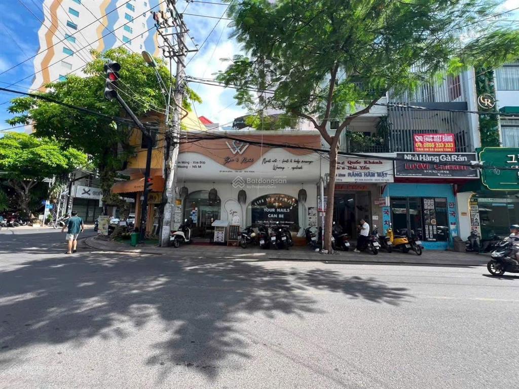 Giảm 2 tỷ còn 28 tỷ nhà mặt tiền bạch đằng nha trang, 94m2, sát ngã 4 tô hiến thành