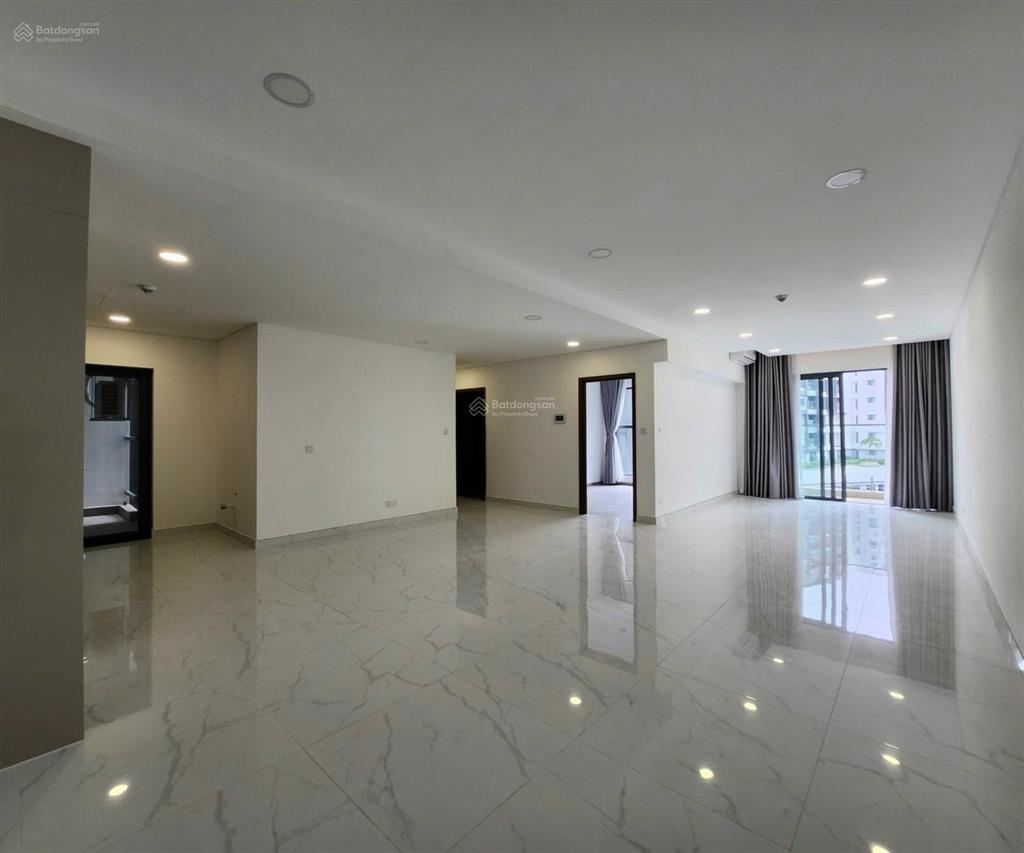 Chính chủ cần bán gấp căn 2pn + 1phòng đa năng giá 8ty có sẵn hợp đồng thuê 1 năm 17tr/tháng