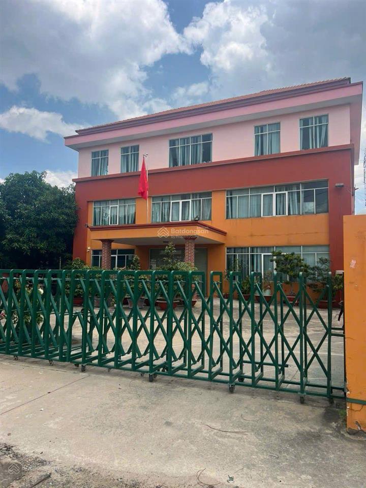 Bán xưởng 2387m2 (27 x 89) kcn xuyên á, giá 23 tỷ tl, hoàn công, pccc đầy đủ
