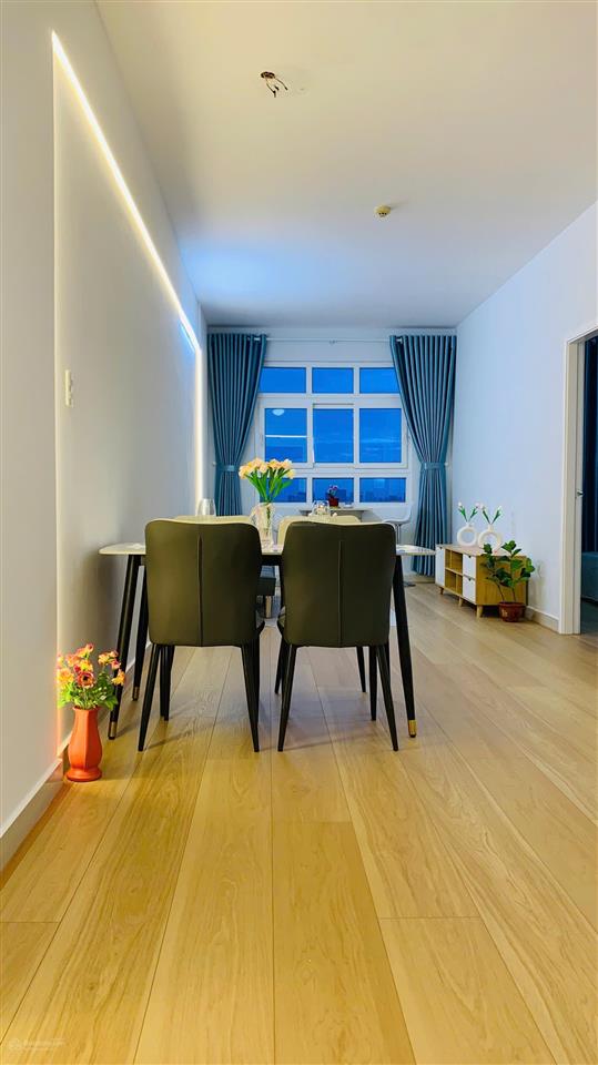 Chính chủ gửi bán ch sunview town 2pn 2wc full nt view landmark 81 sh sẵn bank hỗ trợ vay 75%