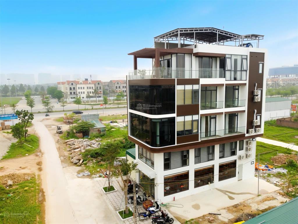 Giá rẻ bất ngờ, lô góc chỉ 200tr/m2 đất dịch vụ mặt lk8 rộng 50m, diện tích 94.3m2