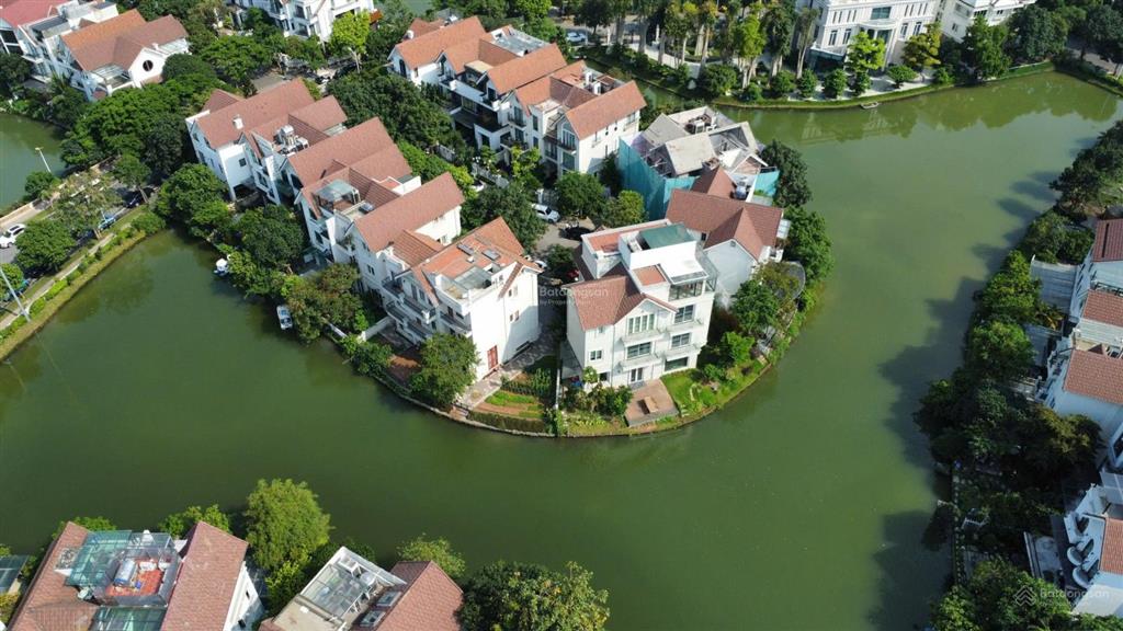 Bán bất động sản, 366 m², Long Biên
