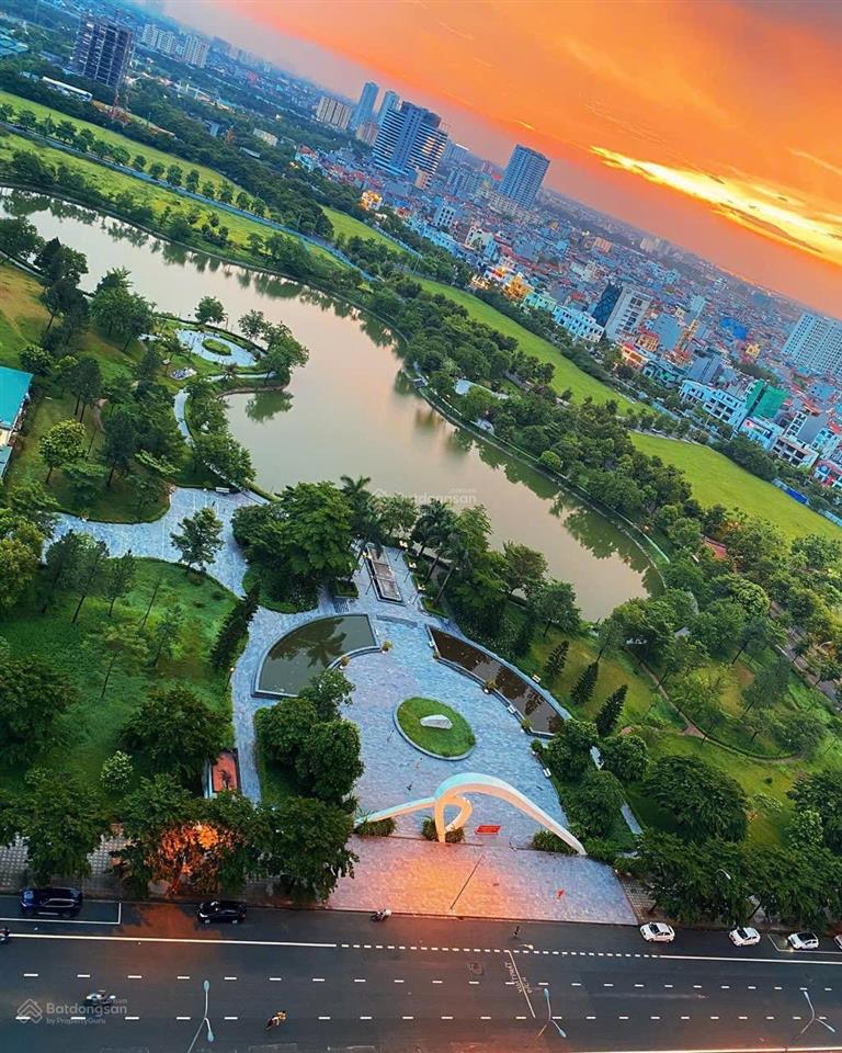 Bán căn góc 3pn 2wc, 130m2 full nội thất view hồ tòa n03t3a ngoại giao đoàn, em đức 0387 896 ***