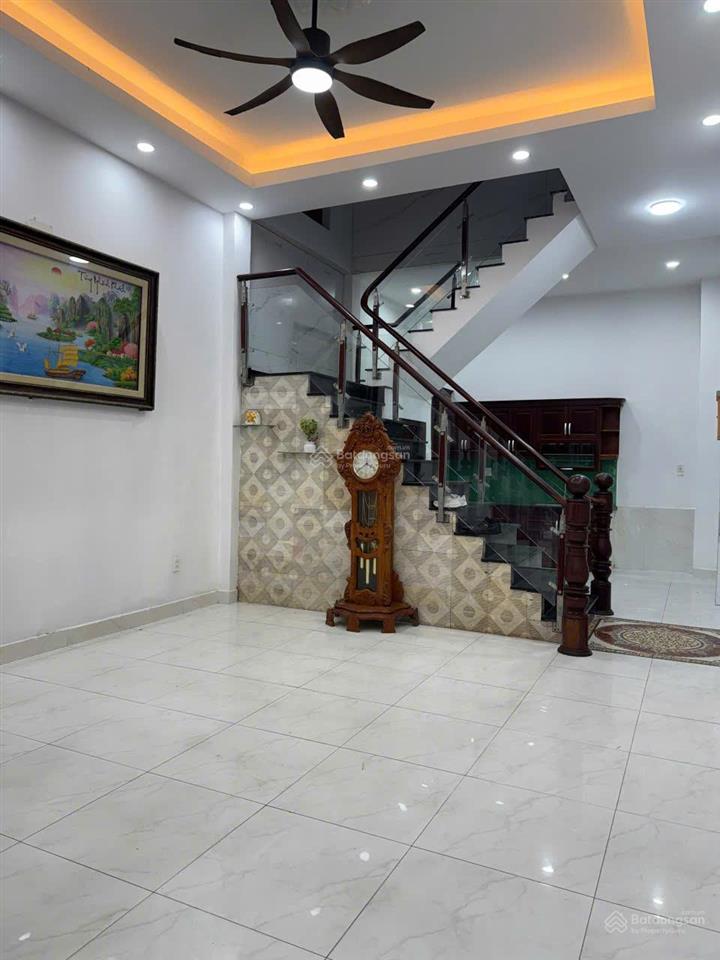 8,5 tỷ. hẻm 7m xe hơi quay đầu lũy bán bích, quận tân phú. (60m2) ngang 4m ko lộ giới, ko lỗi