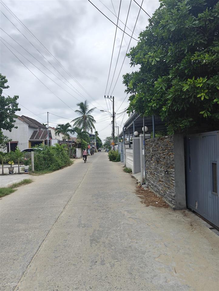 Đất nền view kênh trực diện mát mẻ, đất nở hậu, đường rộng, tọa lạc trong khuôn viên sinh cẩm thanh