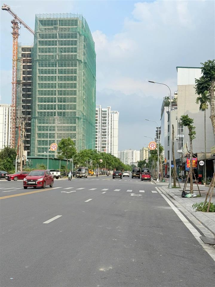 Bán đất phúc đồng, ngõ ô tô thông, 2 thoáng, 105m2, mặt tiền 6m, giá nhỉnh 15 tỷ.