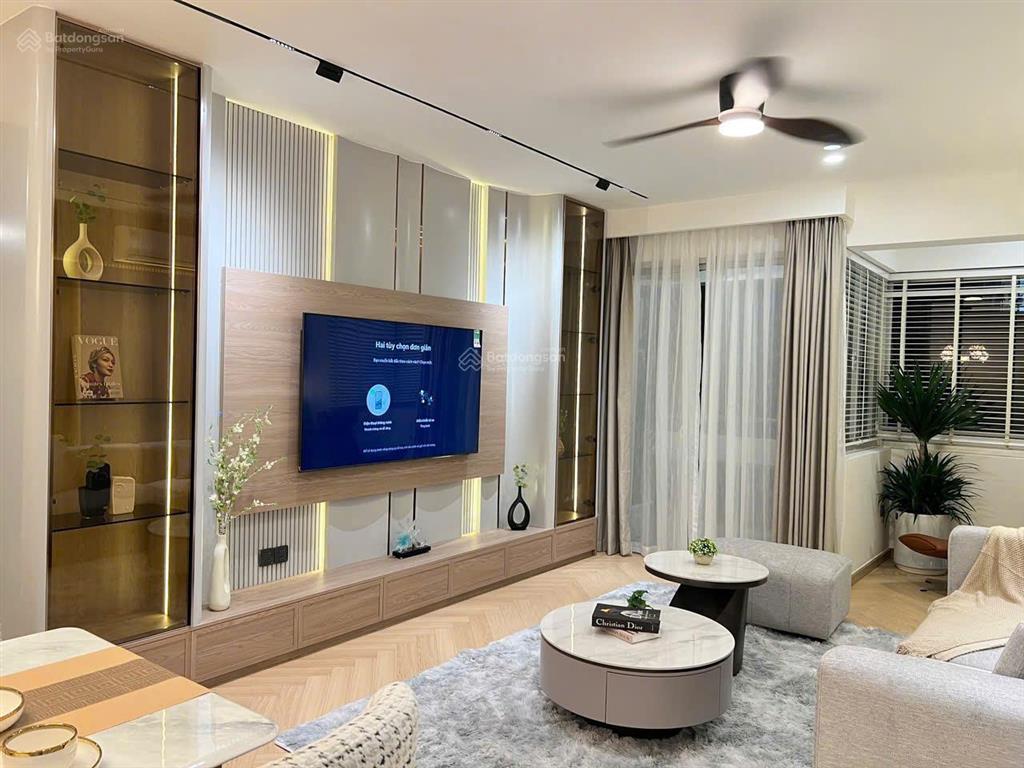 Bán căn hộ chung cư mỹ khánh 1, view đẹp, 10,5 tỷ, 118m2 nhà đẹp đầy đủ nội thất