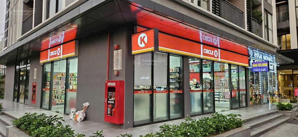Gà đẻ trứng vàng quỹ shop đế giá tốt t10 căn góc 65m giá 7.5 tỷ,sát sảnh 8.5tỷ dòng tiền 40tr/th