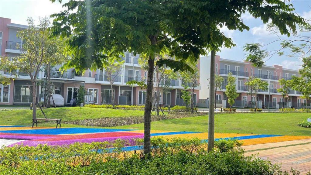 Bán 1 căn nhà phố view công viên giá 6,6 tỷ 0934 002 ***